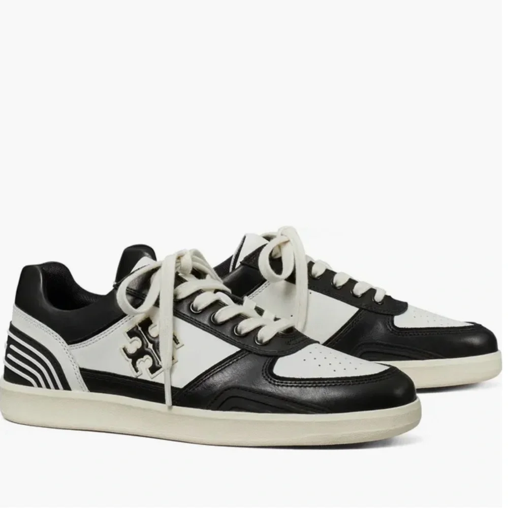 Tory Burch Clover Court Sneaker Purity / Perfect Black